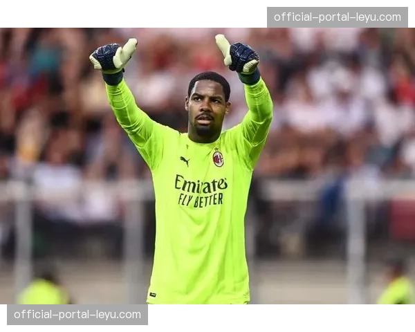 多家媒体：AC米兰与迈尼昂的续约谈判因薪资分歧陷入停滞