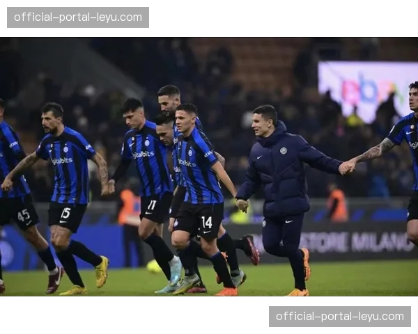 半场战报：曼城0-1国际米兰，劳塔罗单刀破门